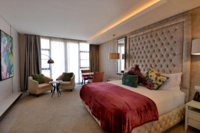 Houghton Suites